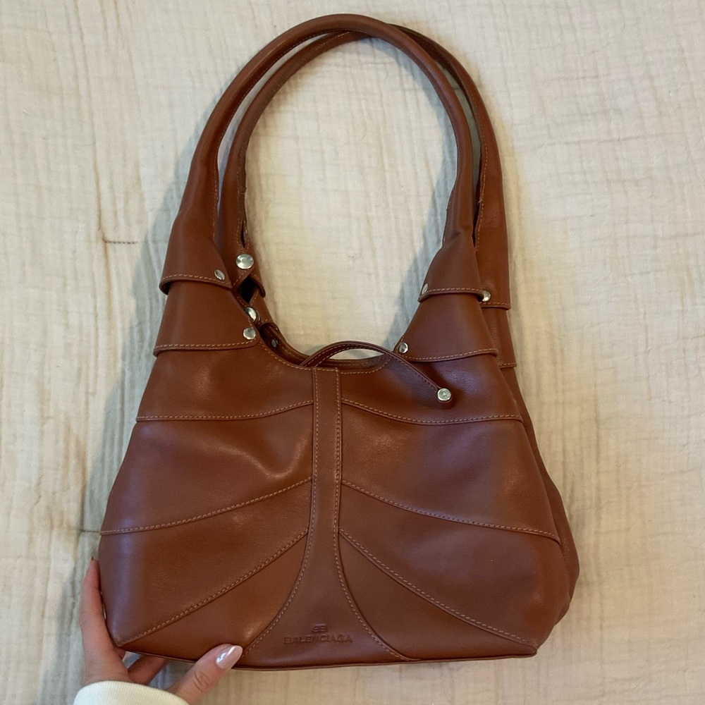 Vintage Balenciaga 100% leather purse